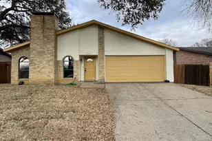 2008 Loma Verde Dr, Bedford, TX 76021 - Photo 1
