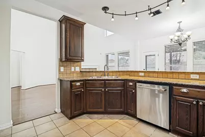 7207 Canary Lane, Sachse, TX 75048 - Photo 9