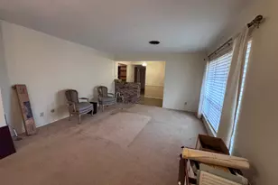 806 Sharpshire St, Grand Prairie, TX 75050 - Photo 11
