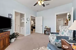 603 E Burks St, Pilot Point, TX 76258 - Photo 17