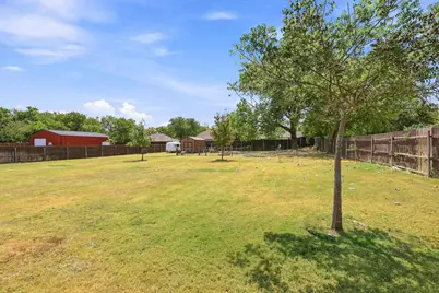 603 E Burks Street, Pilot Point, TX 76258 - Photo 33