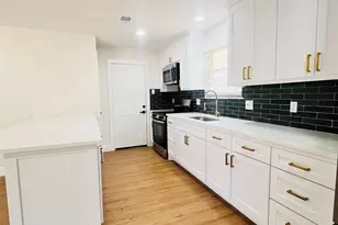 327 E Center St, Duncanville, TX 75116 - Photo 9