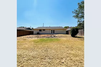 327 E Center Street, Duncanville, TX 75116 - Photo 19