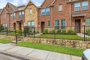1913 Buffalo Hill Dr, Mesquite, TX 75149 - Photo 1