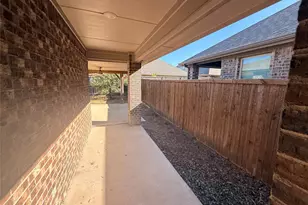 328 Burr Ln, Fate, TX 75189 - Photo 11