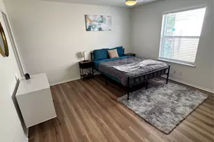 237 Volunteer Dr, Arlington, TX 76014 - Photo 7
