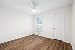 237 Volunteer Dr, Arlington, TX 76014 - Photo 11