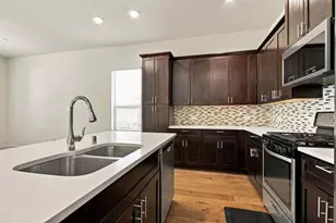 303 Ferndale St, Lewisville, TX 75056 - Photo 11