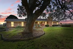 401 Hubbard Ln, Lipan, TX 76462 - Photo 1