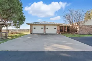 401 Hubbard Ln, Lipan, TX 76462 - Photo 31