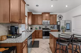 2909 Merry View Ln, Fort Worth, TX 76120 - Photo 17