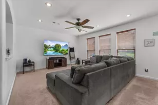2909 Merry View Ln, Fort Worth, TX 76120 - Photo 9
