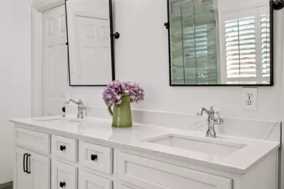 8120 Tavaros Drive, Plano, TX 75024 - Photo 29