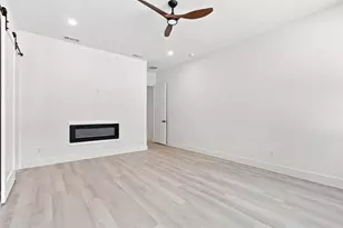 3023 Mallory Dr, Dallas, TX 75216 - Photo 15