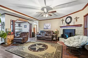3717 Woodview Dr, Joshua, TX 76058 - Photo 7