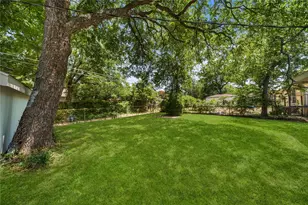 1314 Arborvitae Ave, Dallas, TX 75224 - Photo 13