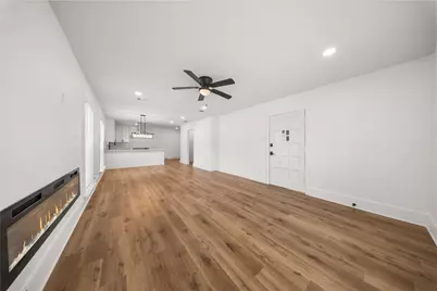 1314 Arborvitae Avenue, Dallas, TX 75224 - Photo 5