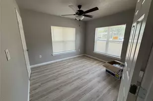 6614 Bridges Ave, Richland Hills, TX 76118 - Photo 23