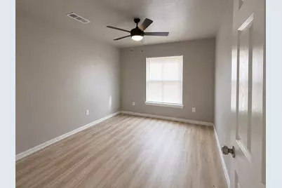 6614 Bridges Avenue, Richland Hills, TX 76118 - Photo 11