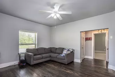 230 E Main Street, Lindsay, TX 76250 - Photo 5