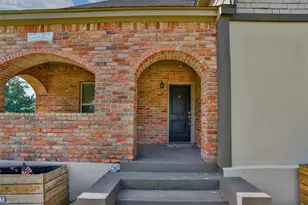 230 E Main St, Lindsay, TX 76250 - Photo 3