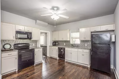 230 E Main Street, Lindsay, TX 76250 - Photo 7