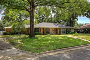 5027 Lacy Ln, Greenville, TX 75402 - Photo 3