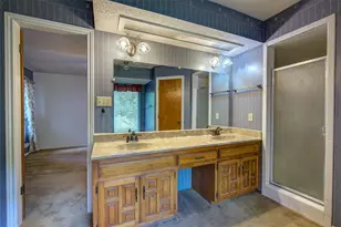 5027 Lacy Ln, Greenville, TX 75402 - Photo 25