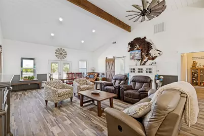 225 County Road 286, Collinsville, TX 76233 - Photo 7