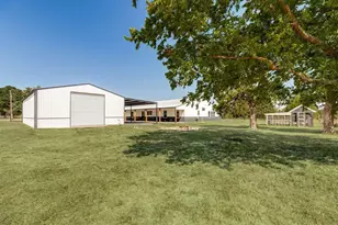 225 Co Rd 286, Collinsville, TX 76233 - Photo 21