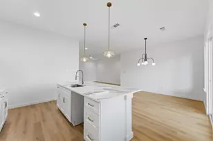 1633 E Tucker St, Fort Worth, TX 76104 - Photo 17