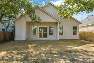1633 E Tucker St, Fort Worth, TX 76104 - Photo 35