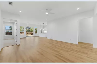 1633 E Tucker Street, Fort Worth, TX 76104 - Photo 11