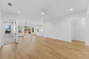 1633 E Tucker St, Fort Worth, TX 76104 - Photo 11