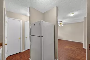 305 Cliff Dr, Garland, TX 75042 - Photo 7