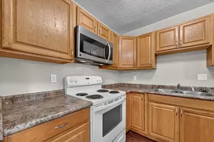 305 Cliff Dr, Garland, TX 75042 - Photo 5