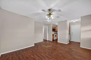 305 Cliff Dr, Garland, TX 75042 - Photo 3
