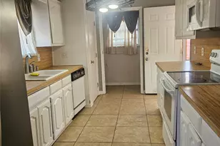 134 Ridgeway Dr, Red Oak, TX 75154 - Photo 3