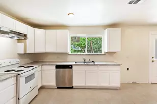 4901 Richardson St, Fort Worth, TX 76119 - Photo 15