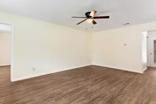 4901 Richardson St, Fort Worth, TX 76119 - Photo 11
