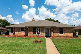 104 Cedar Springs Blvd, Sulphur Springs, TX 75482 - Photo 1