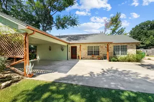 617 N Ave D, Springtown, TX 76082 - Photo 29