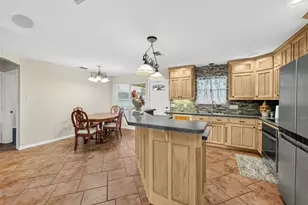 617 N Ave D, Springtown, TX 76082 - Photo 9