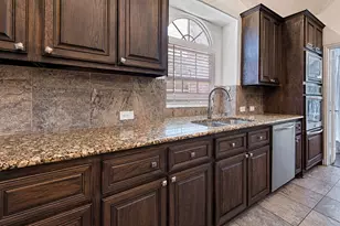 1837 Lakeview Dr, DeSoto, TX 75115 - Photo 17