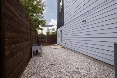 2118 N Carroll Avenue #101, Dallas, TX 75204 - Photo 33
