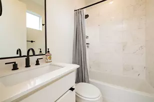 2118 N Carroll Ave, Dallas, TX 75204 - Photo 29