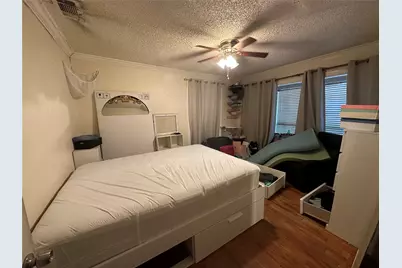 7805 Wanebe Drive, Dallas, TX 75235 - Photo 11