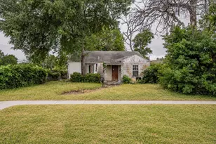 5801 Kilpatrick Ave, Fort Worth, TX 76107 - Photo 1