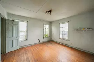 5801 Kilpatrick Ave, Fort Worth, TX 76107 - Photo 5