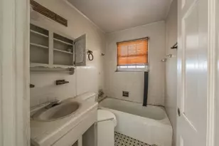 5801 Kilpatrick Ave, Fort Worth, TX 76107 - Photo 3